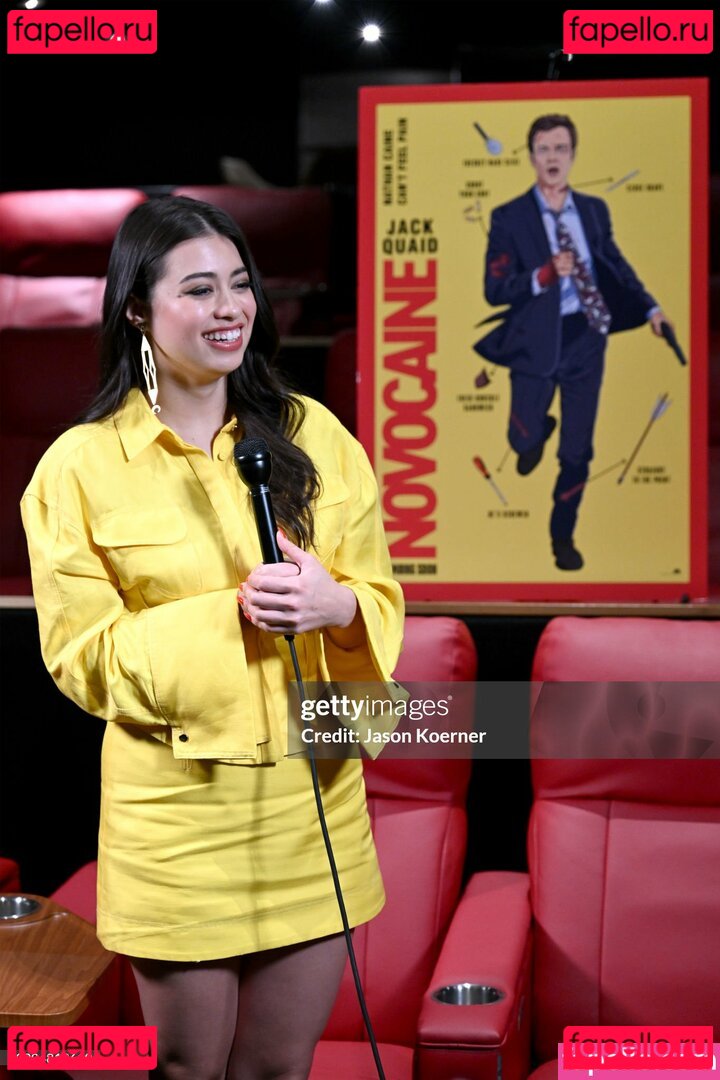 Amber Midthunder / ambermidthunder Onlyfans Photo Gallery 