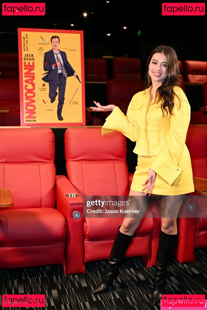 Amber Midthunder / ambermidthunder Onlyfans Photo Gallery 