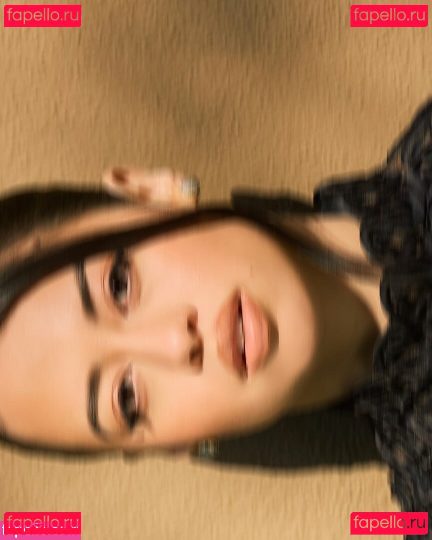 Amber Midthunder / ambermidthunder Onlyfans Photo Gallery 