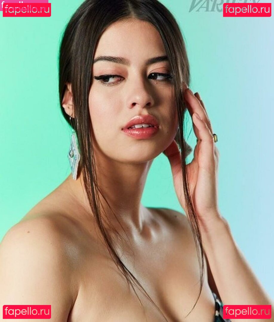 Amber Midthunder / ambermidthunder Onlyfans Photo Gallery 