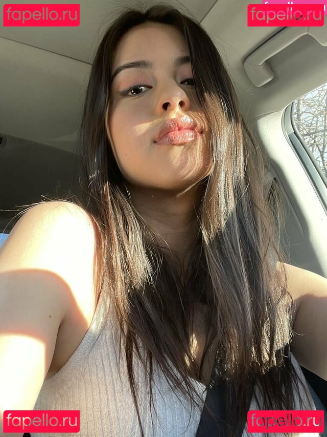 Amber Midthunder / ambermidthunder Onlyfans Photo Gallery 