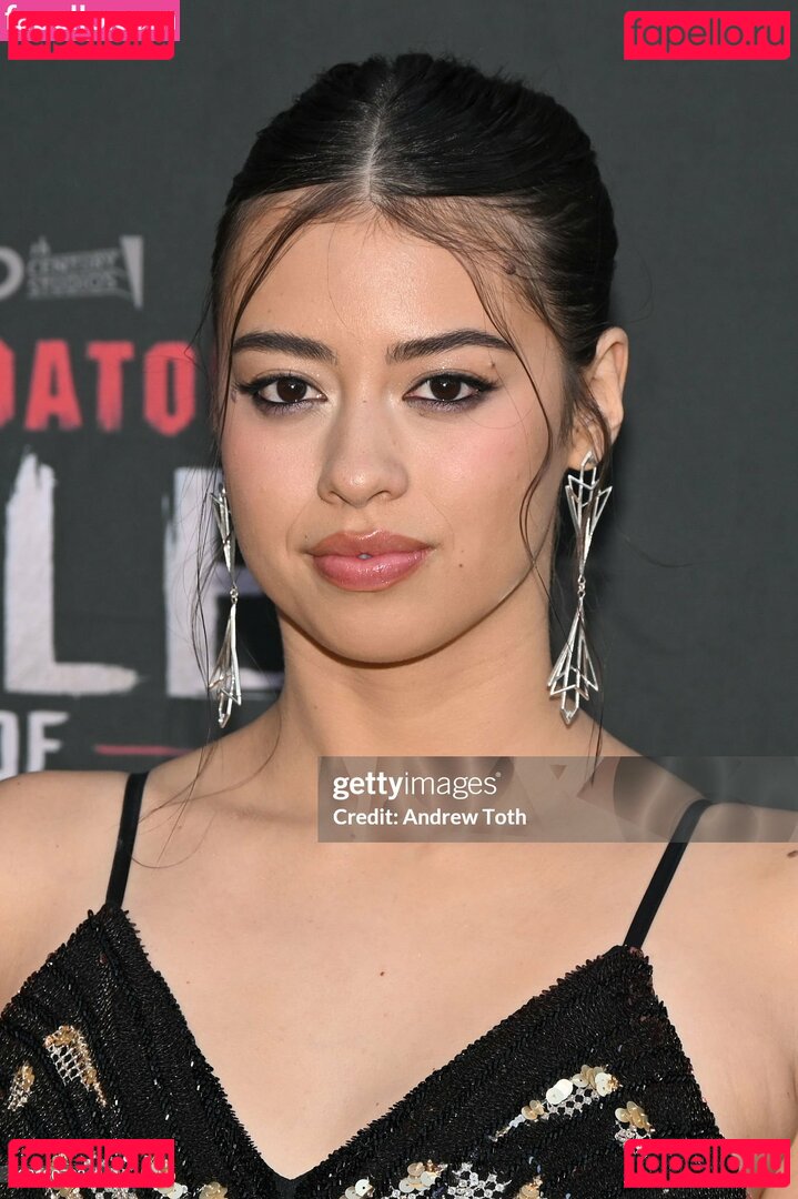 Amber Midthunder / ambermidthunder Onlyfans Photo Gallery 