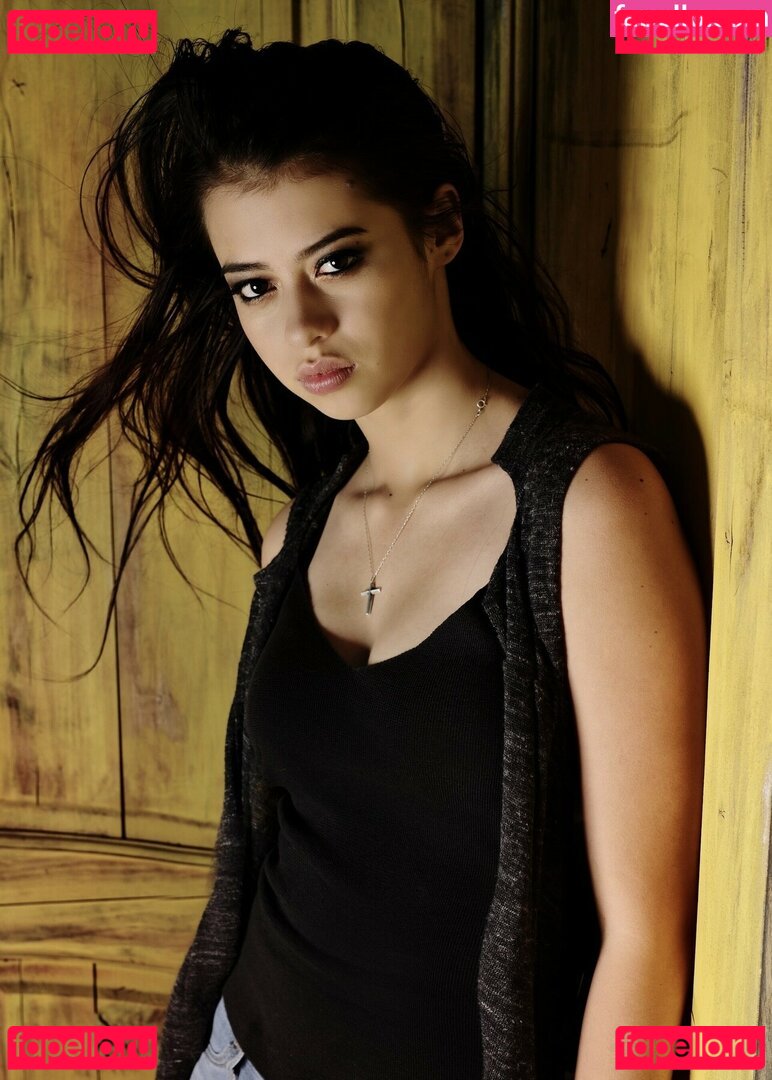 Amber Midthunder / ambermidthunder Onlyfans Photo Gallery 