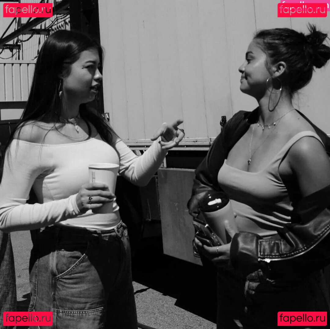 Amber Midthunder / ambermidthunder Onlyfans Photo Gallery 