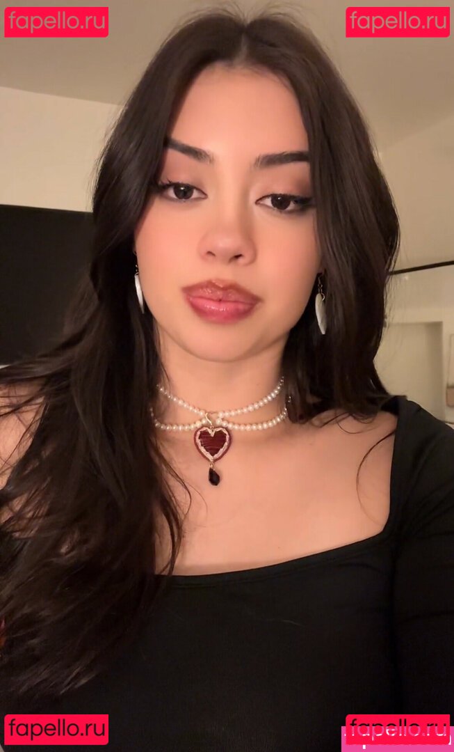 Amber Midthunder / ambermidthunder Onlyfans Photo Gallery 