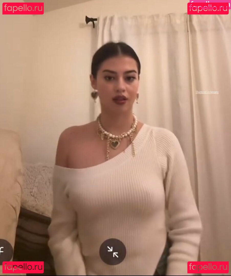 Amber Midthunder / ambermidthunder Onlyfans Photo Gallery 