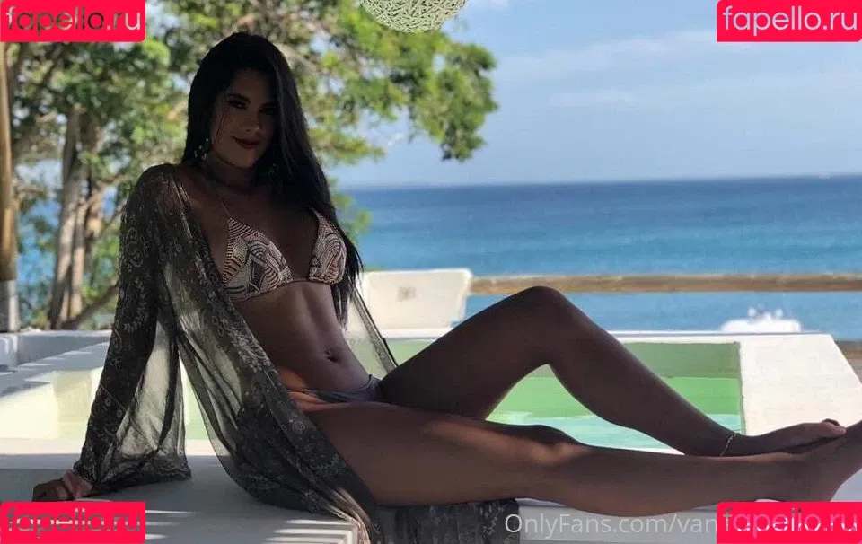 vanessabedoya Onlyfans Photo Gallery 