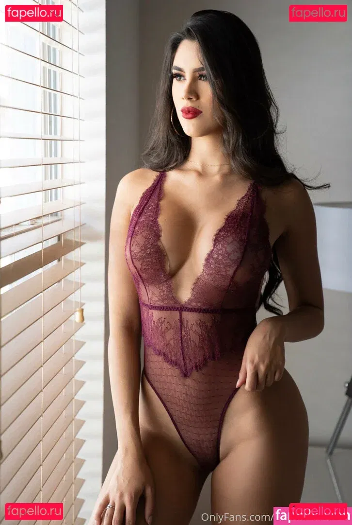 vanessabedoya Onlyfans Photo Gallery 