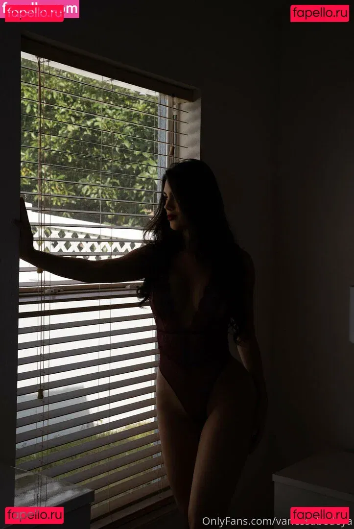 vanessabedoya Onlyfans Photo Gallery 
