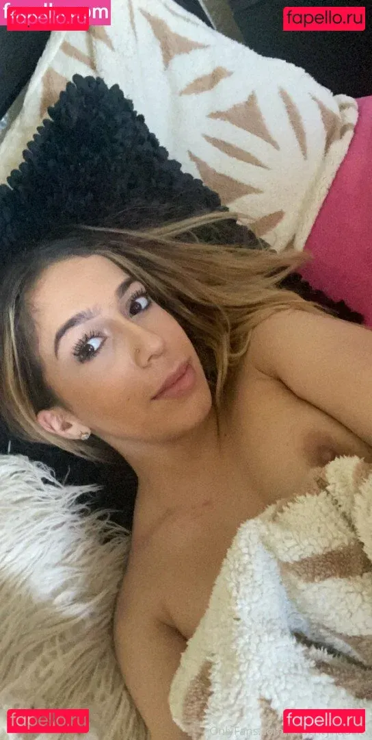 Busty Nadia Onlyfans Photo Gallery 