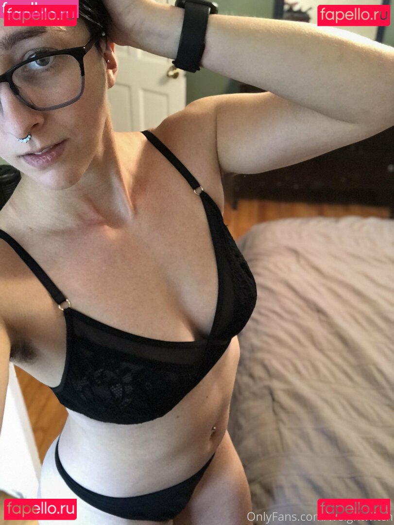 weightwitch / zinaidd33 Onlyfans Photo Gallery 