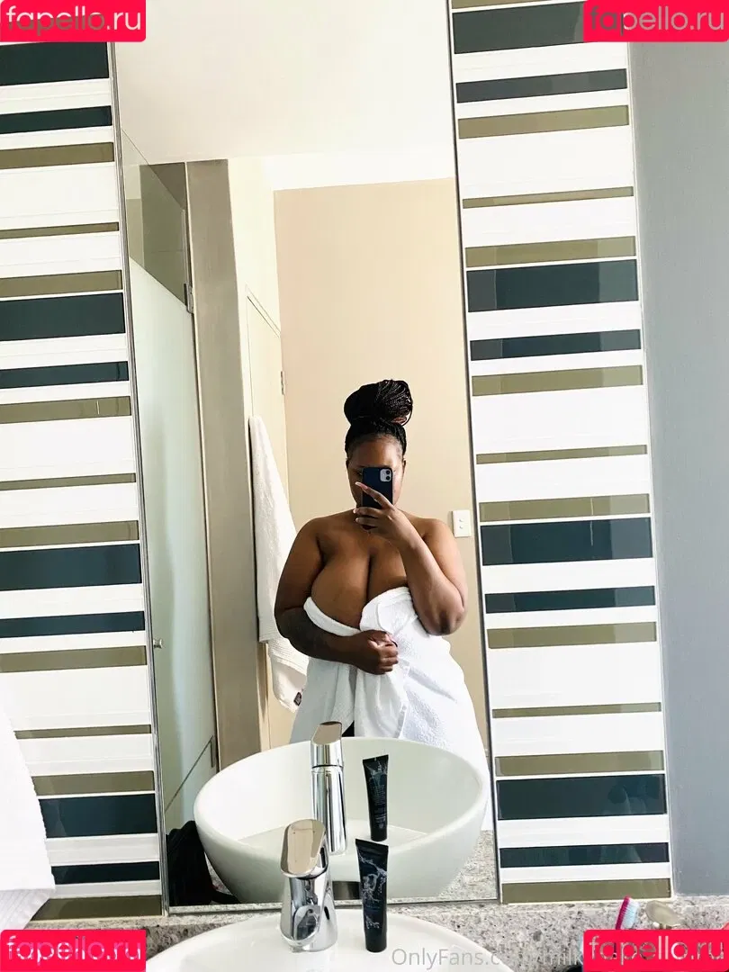 Milkshake_Samme Onlyfans Photo Gallery 