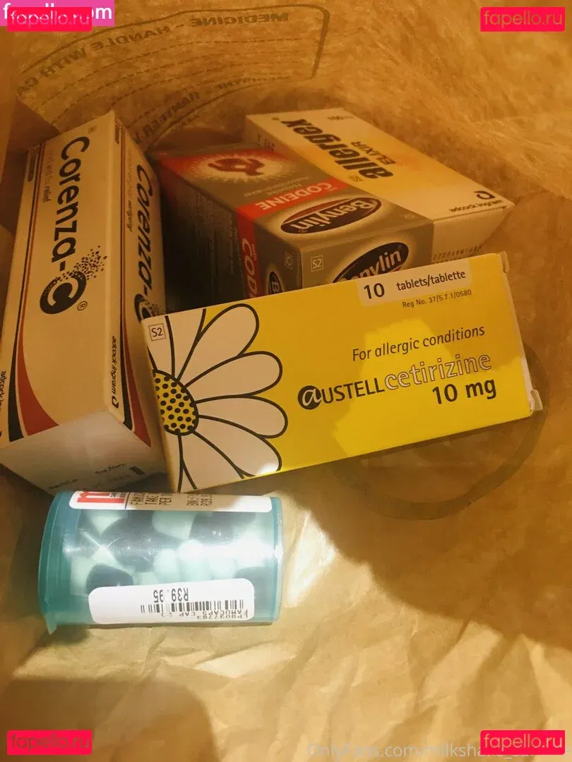 Milkshake_Samme Onlyfans Photo Gallery 