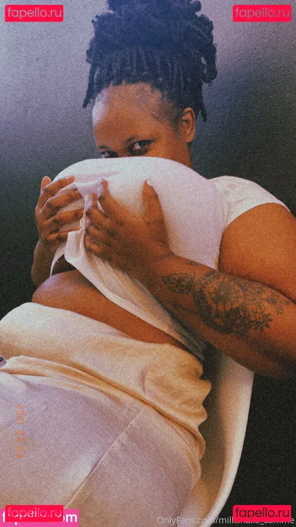 Milkshake_Samme Onlyfans Photo Gallery 