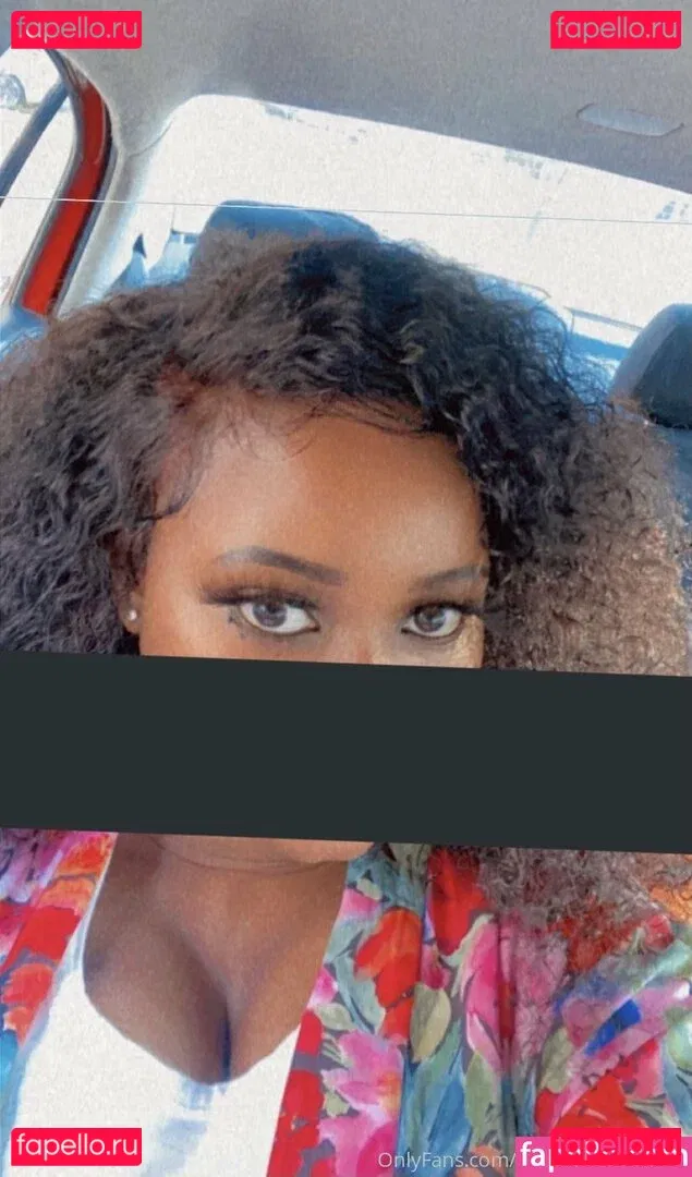 Milkshake_Samme Onlyfans Photo Gallery 