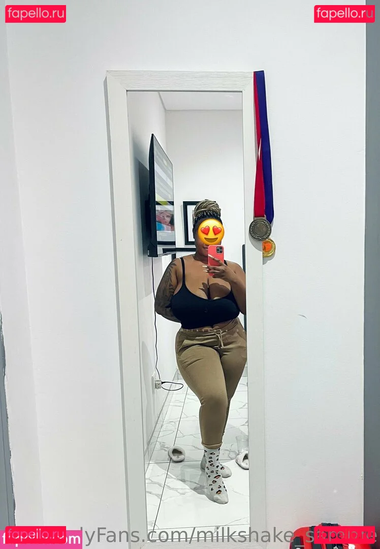 Milkshake_Samme Onlyfans Photo Gallery 