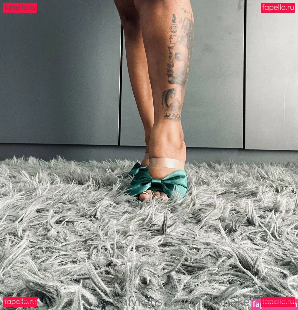 Milkshake_Samme Onlyfans Photo Gallery 