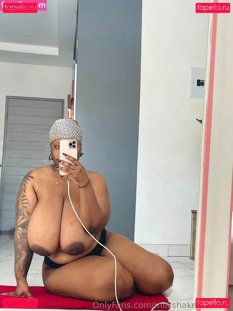 Milkshake_Samme Onlyfans Photo Gallery 
