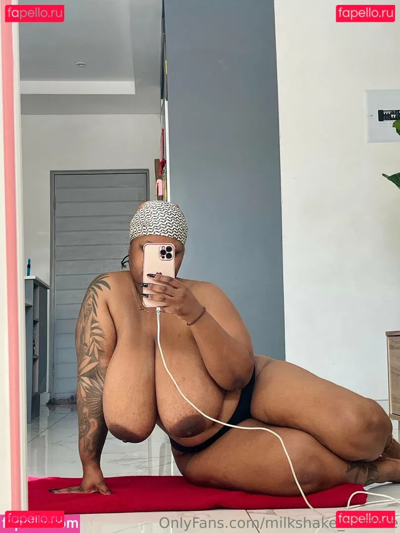 Milkshake_Samme Onlyfans Photo Gallery 