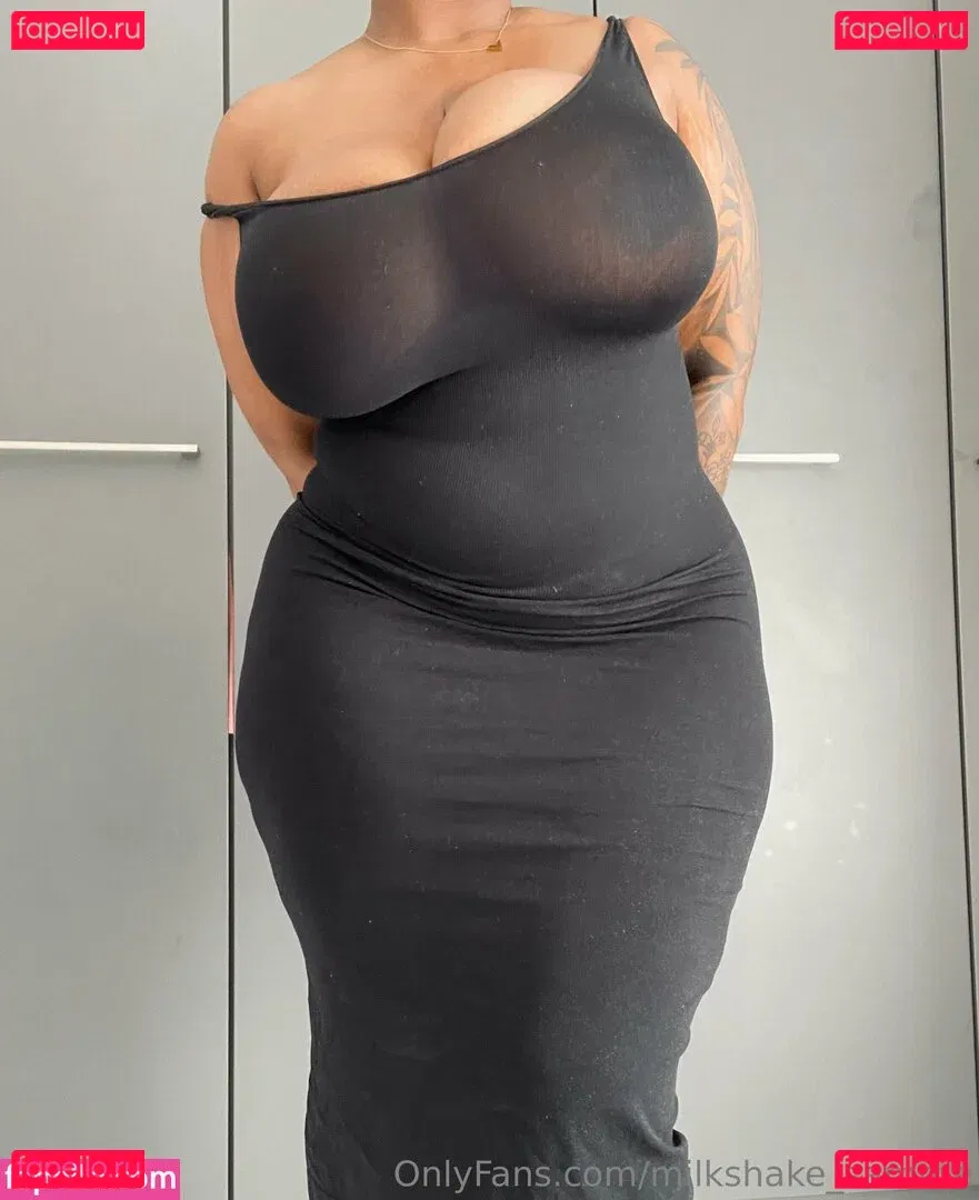 Milkshake_Samme Onlyfans Photo Gallery 