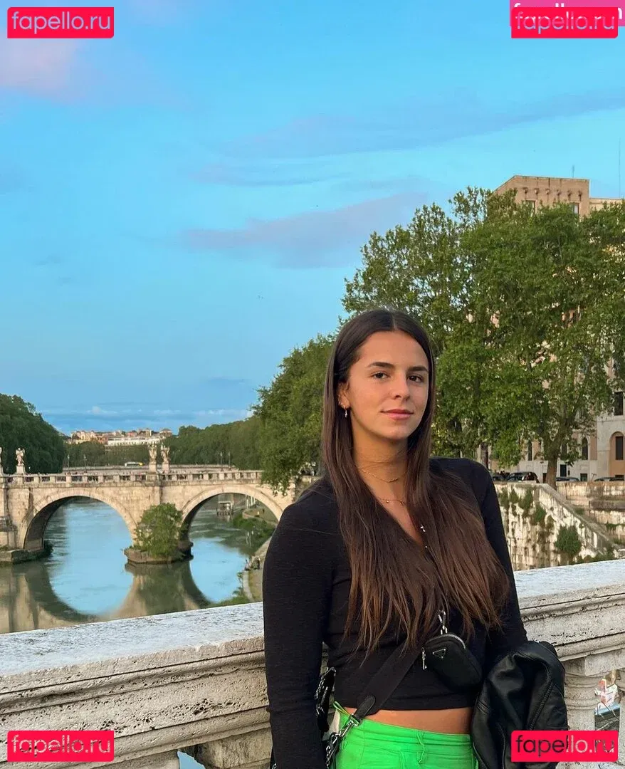 Constanza Cerúndolo Onlyfans Photo Gallery 