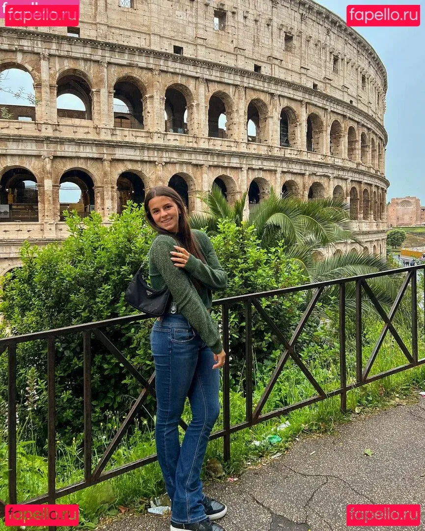 Constanza Cerúndolo Onlyfans Photo Gallery 