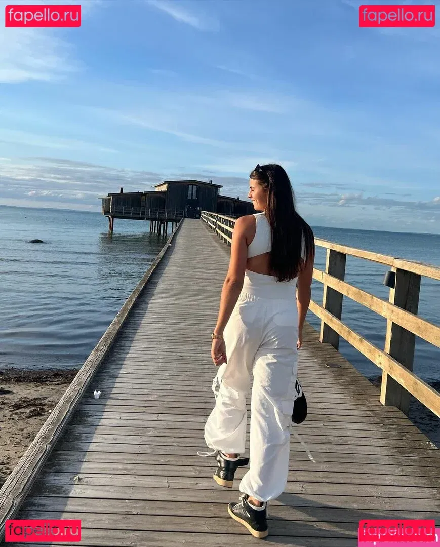 Constanza Cerúndolo Onlyfans Photo Gallery 