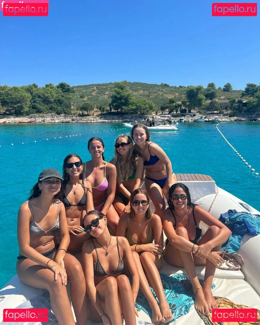 Constanza Cerúndolo Onlyfans Photo Gallery 