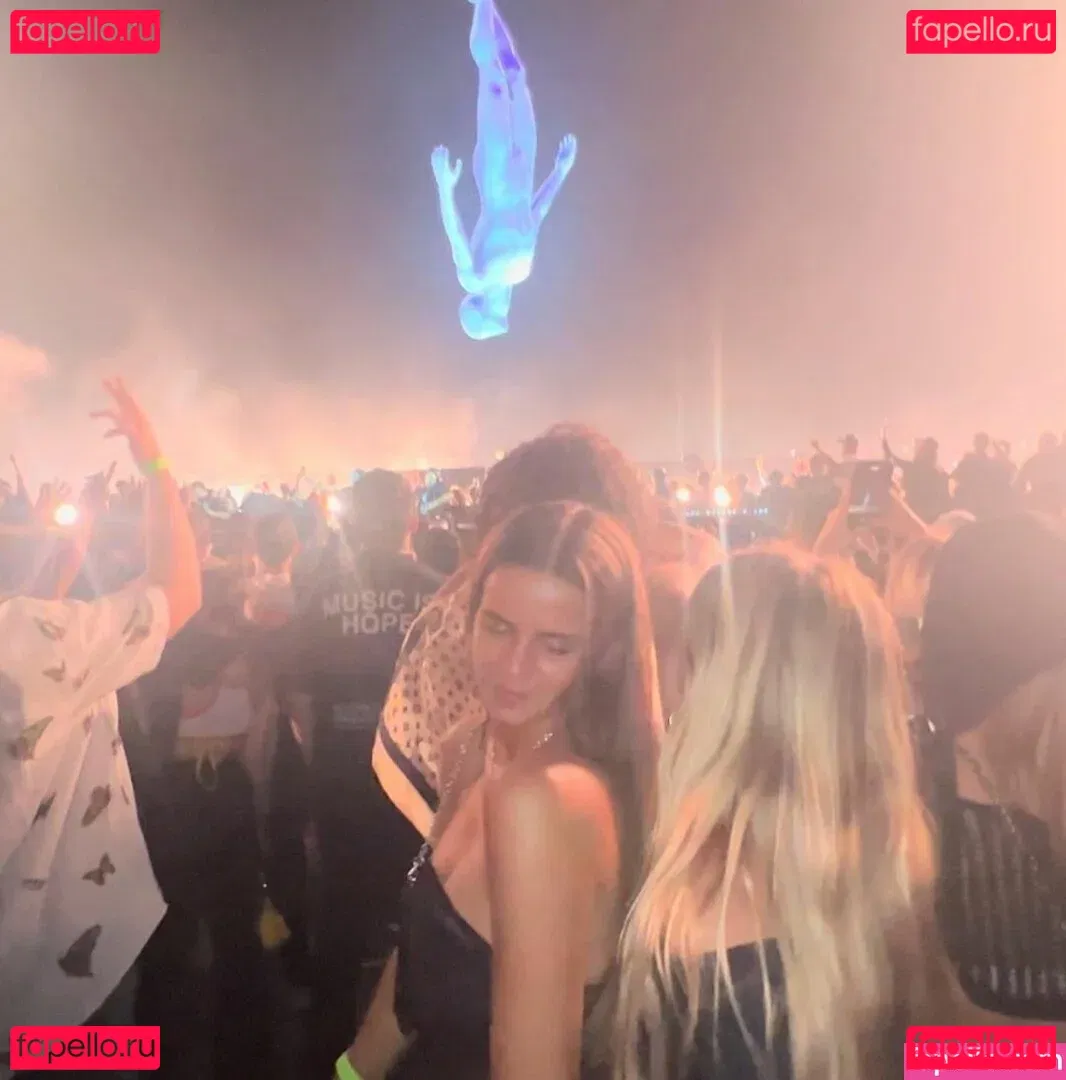 Constanza Cerúndolo Onlyfans Photo Gallery 