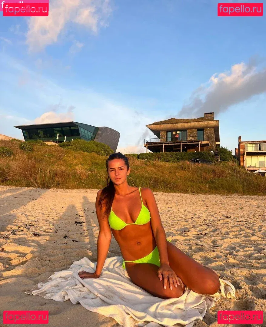 Constanza Cerúndolo Onlyfans Photo Gallery 