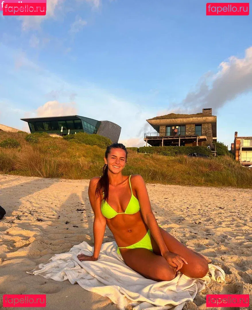 Constanza Cerúndolo Onlyfans Photo Gallery 