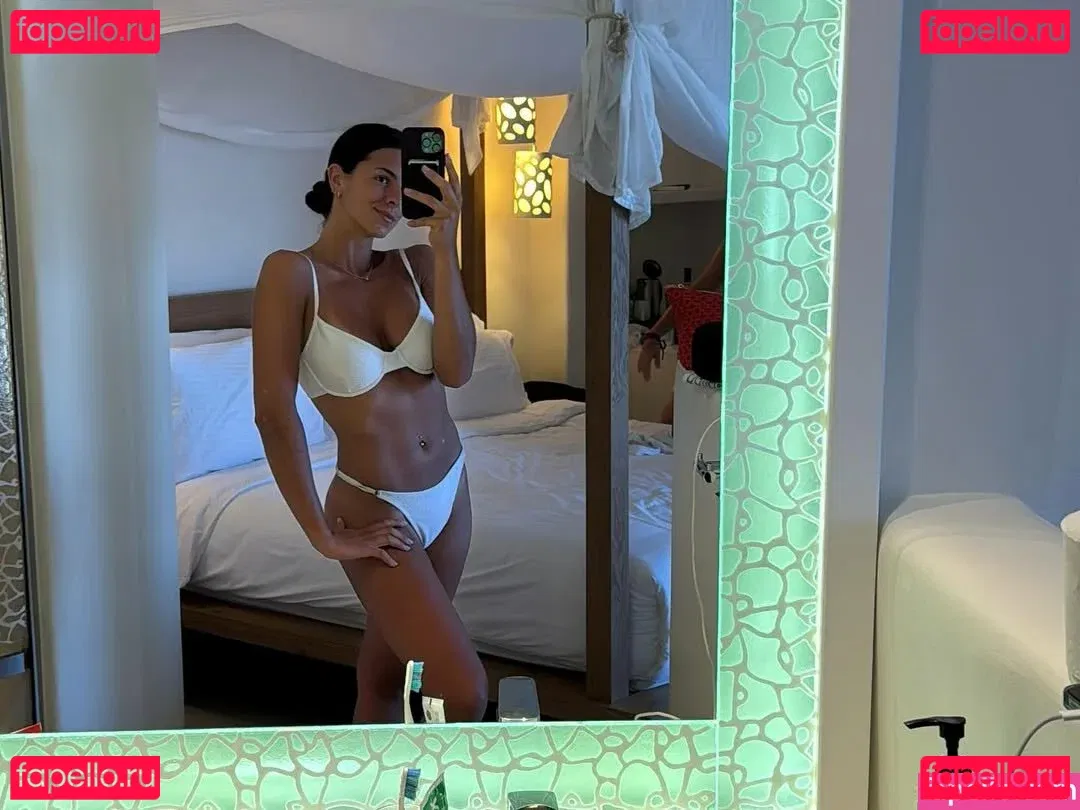 Constanza Cerúndolo Onlyfans Photo Gallery 