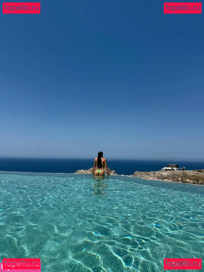 Constanza Cerúndolo Onlyfans Photo Gallery 