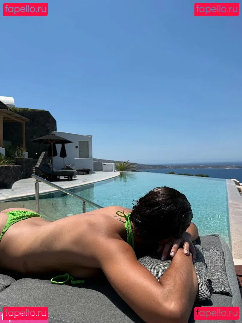 Constanza Cerúndolo Onlyfans Photo Gallery 