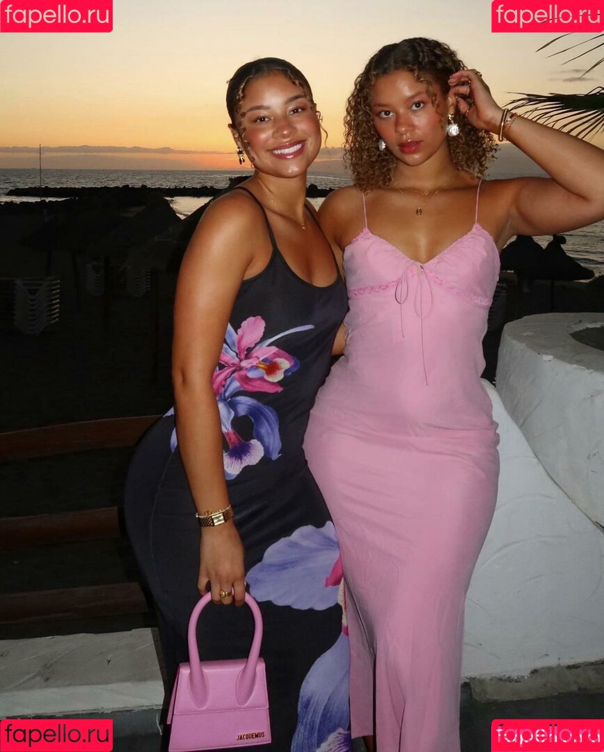 The Learmann Twins Onlyfans Photo Gallery 