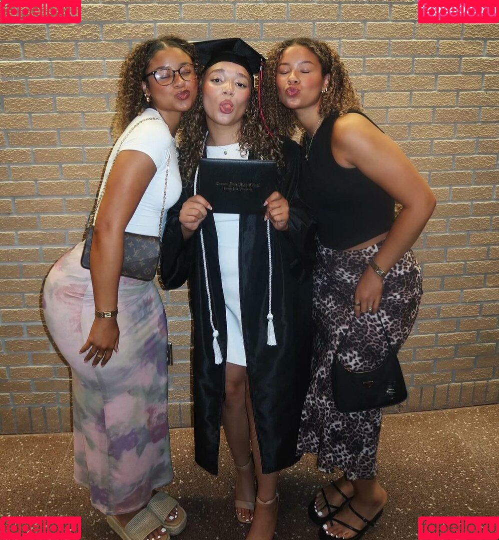 The Learmann Twins Onlyfans Photo Gallery 