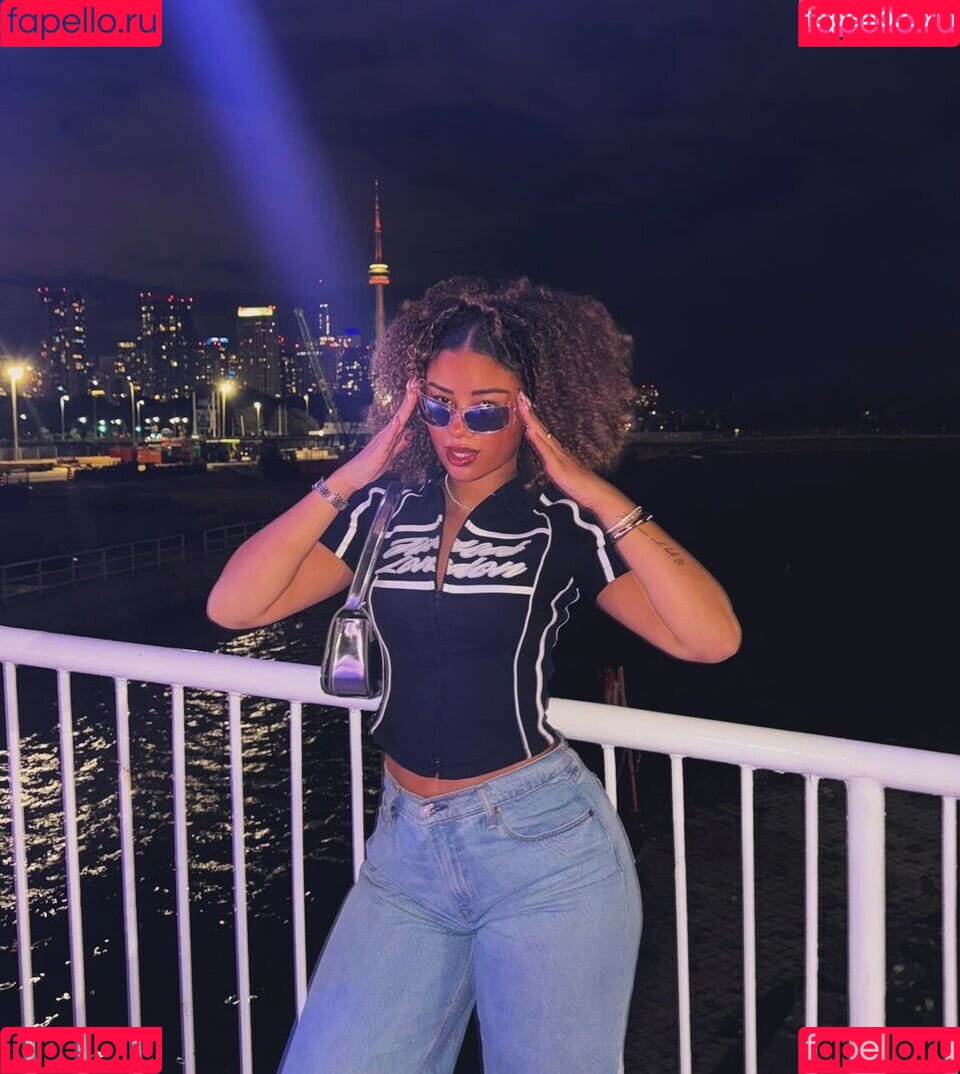 The Learmann Twins Onlyfans Photo Gallery 