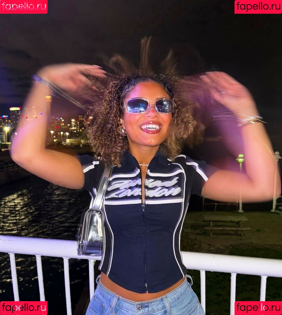 The Learmann Twins Onlyfans Photo Gallery 