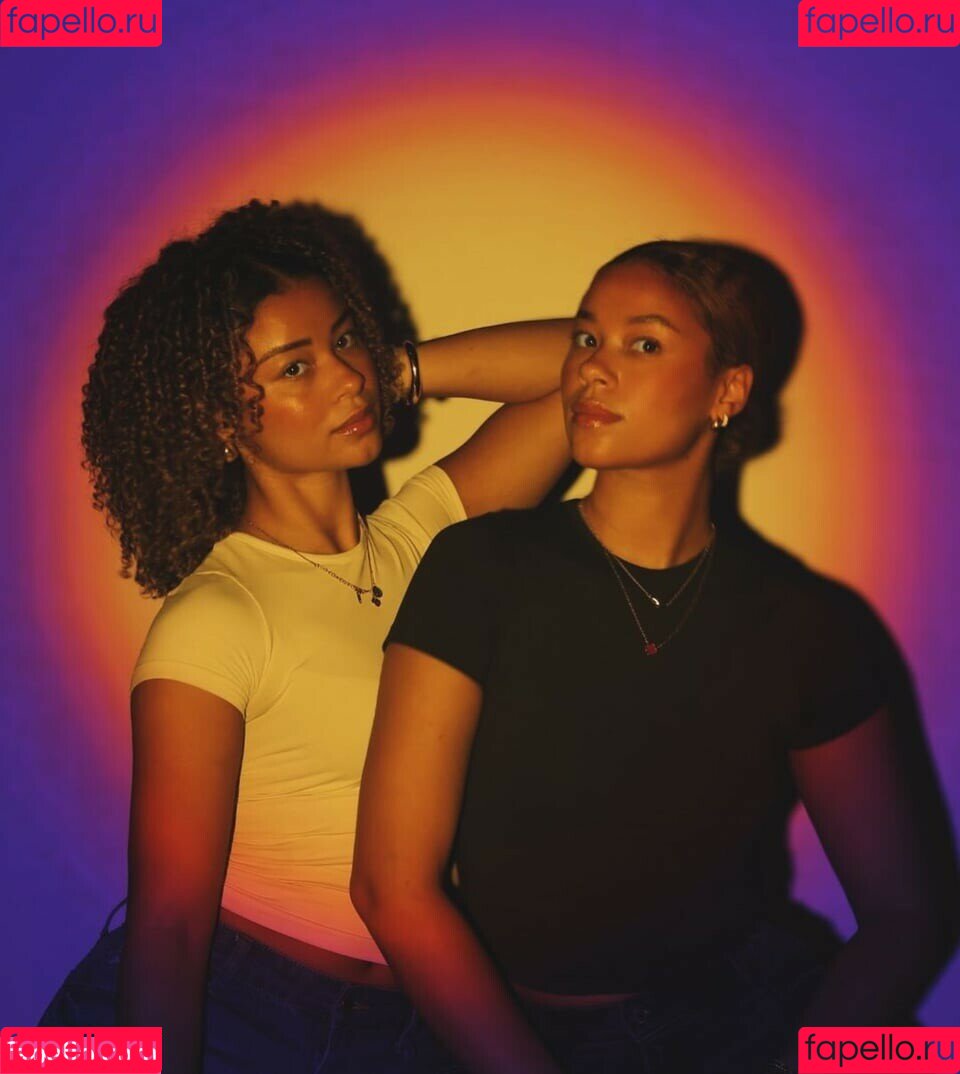 The Learmann Twins Onlyfans Photo Gallery 