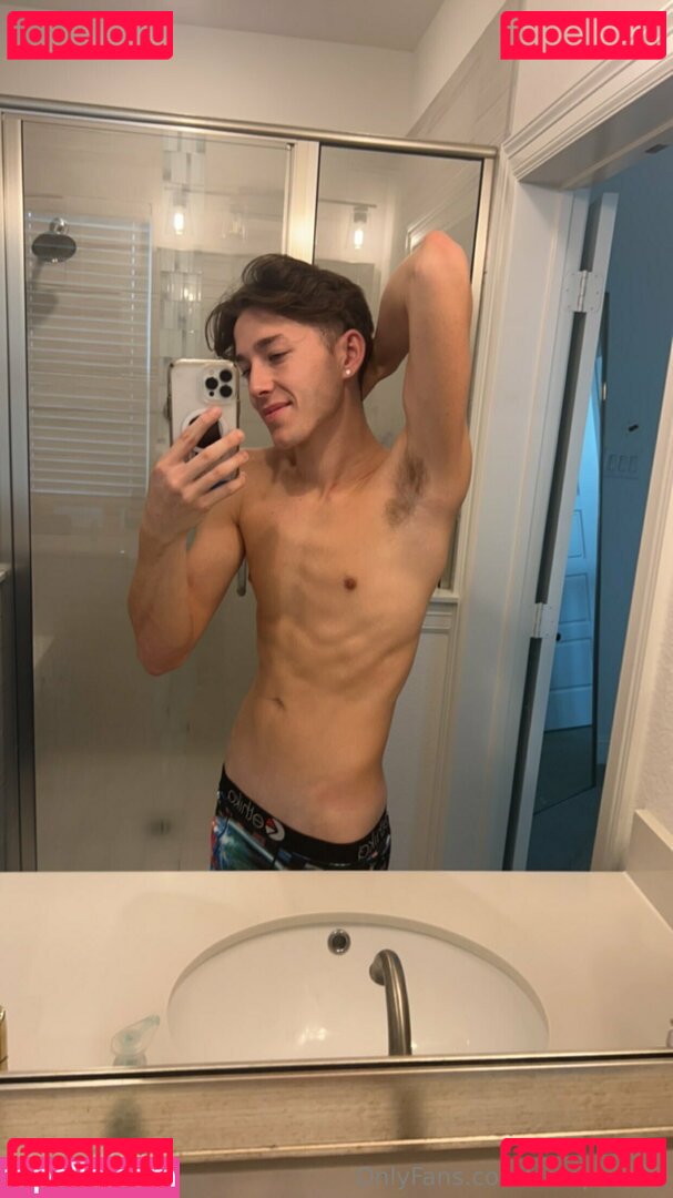 camprivate / camprivate_ Onlyfans Photo Gallery 