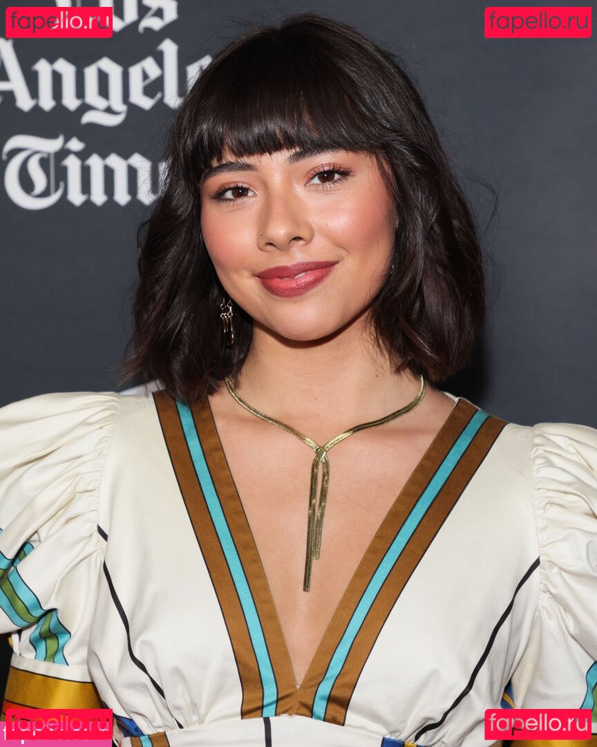 Xochitl Gomez / _xochitl.gomez Onlyfans Photo Gallery 