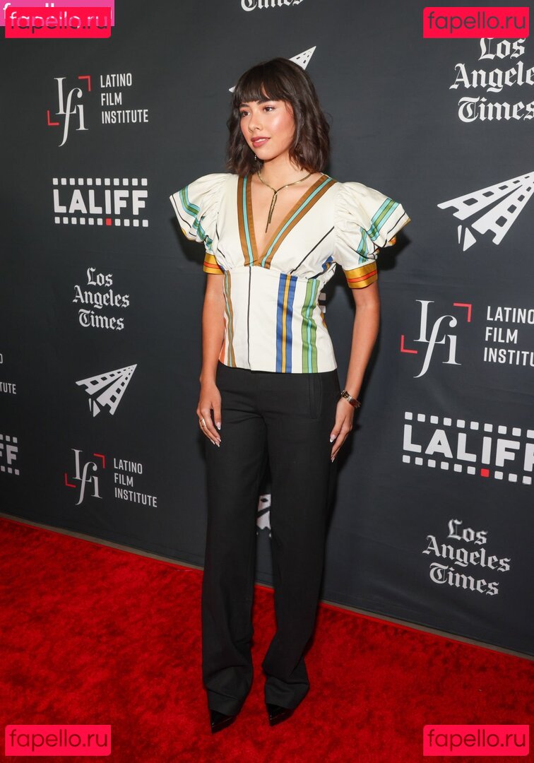 Xochitl Gomez / _xochitl.gomez Onlyfans Photo Gallery 