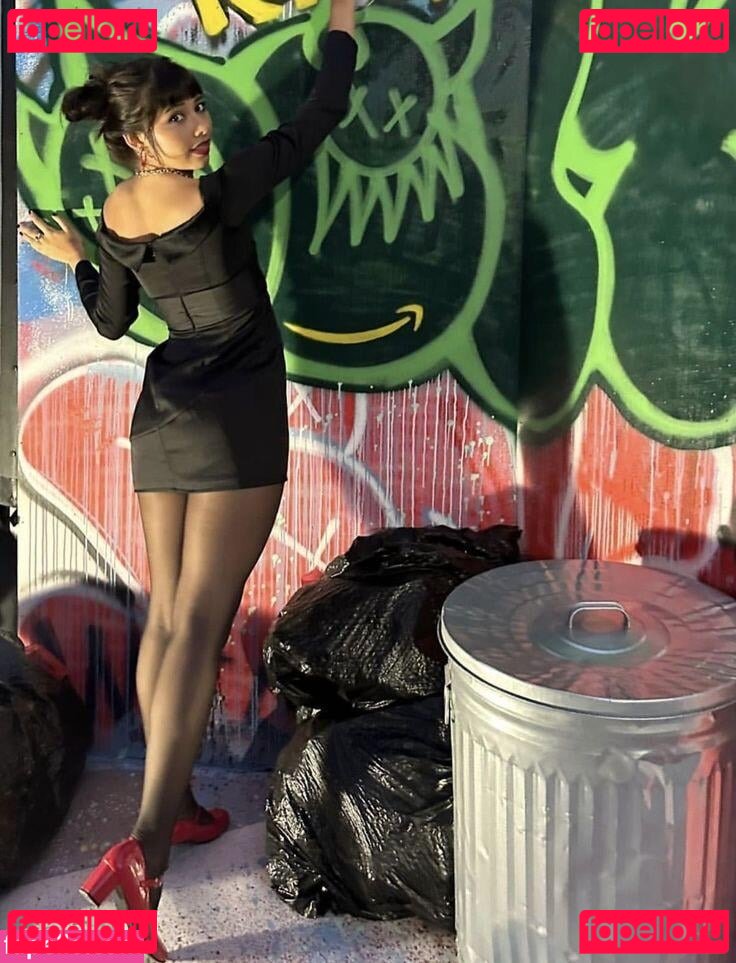 Xochitl Gomez / _xochitl.gomez Onlyfans Photo Gallery 