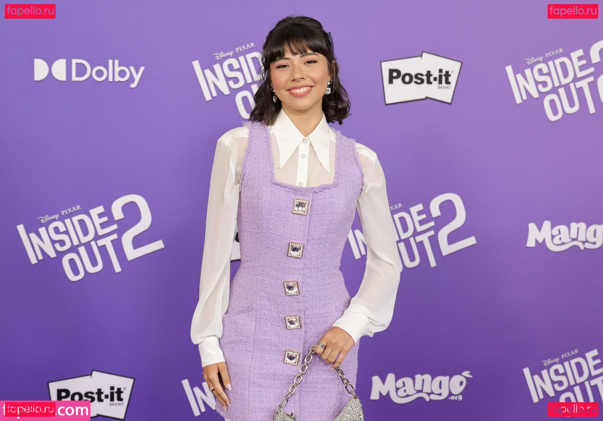 Xochitl Gomez / _xochitl.gomez Onlyfans Photo Gallery 