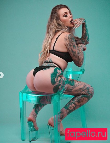 Sabrina Sawyers Nude Onlyfans Photo 9