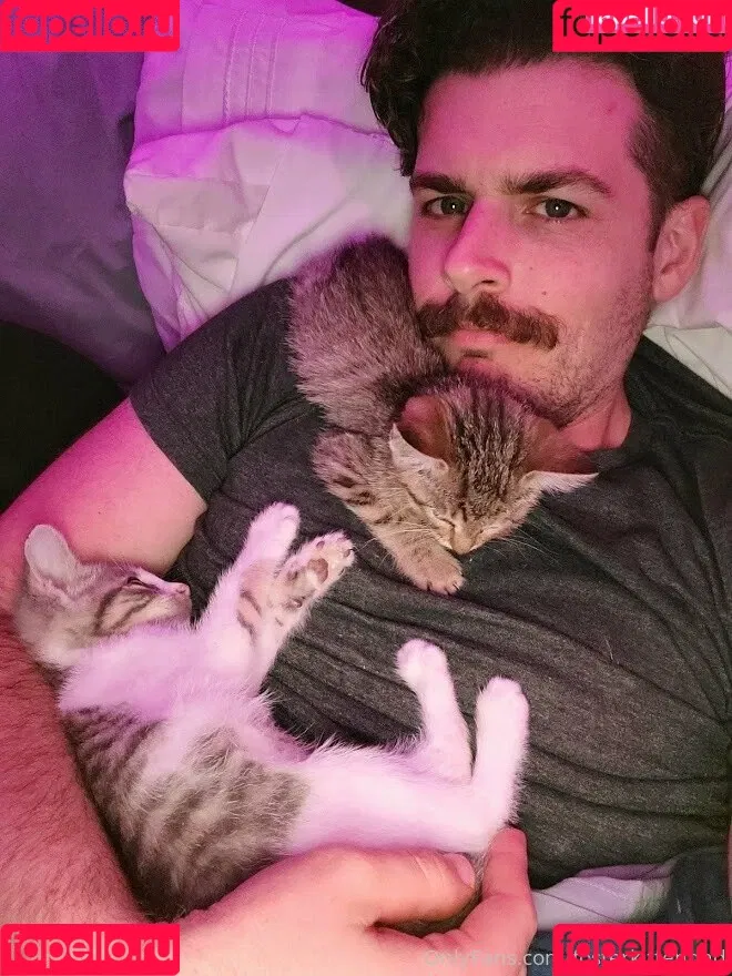 fosterkittendad Onlyfans Photo Gallery 