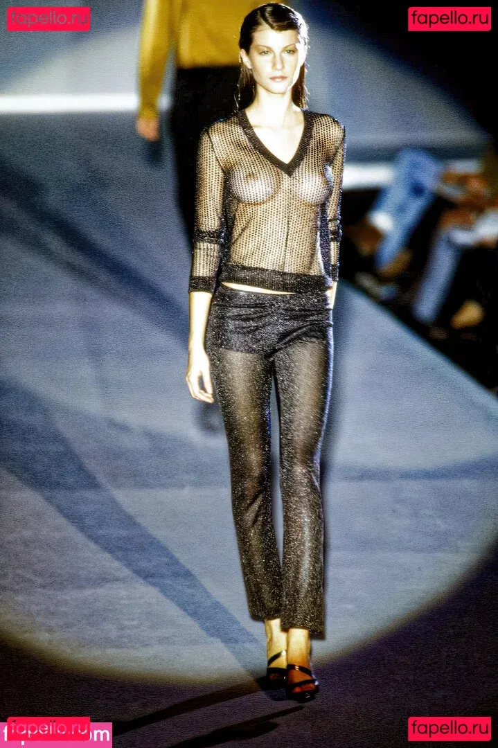 Gisele Bündchen Onlyfans Photo Gallery 