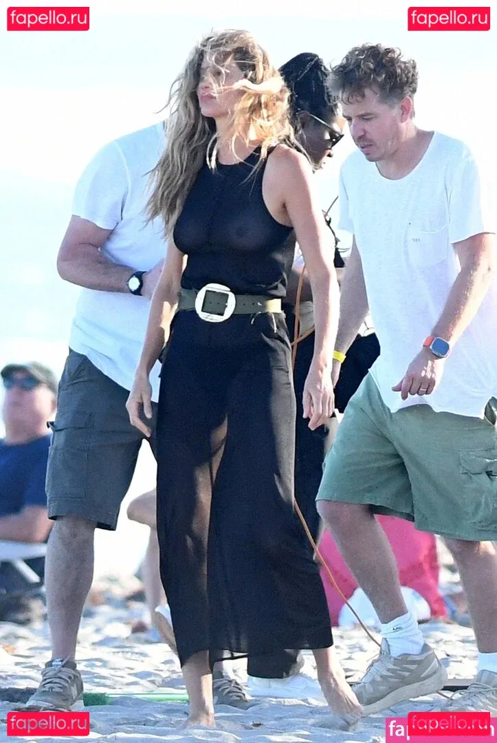 Gisele Bündchen Onlyfans Photo Gallery 