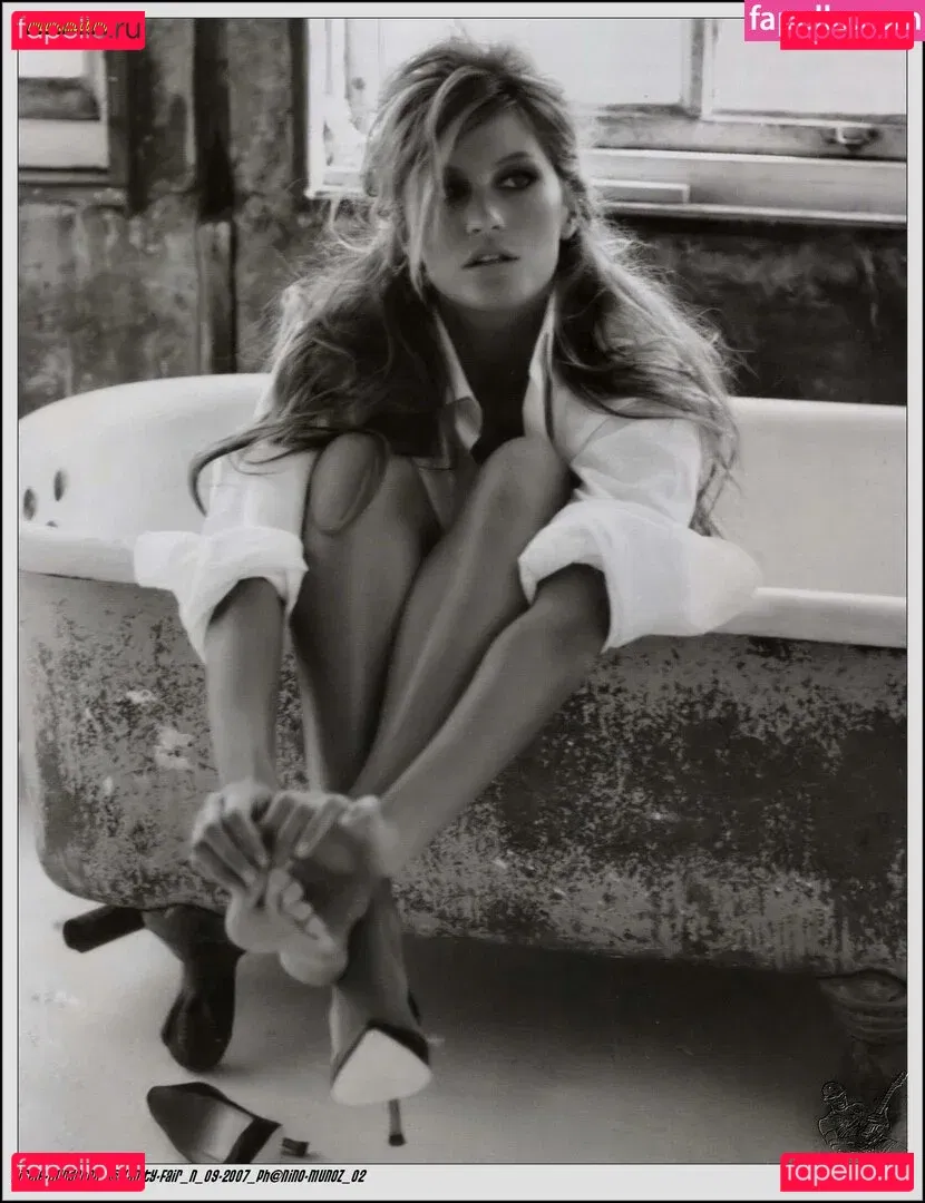 Gisele Bündchen Onlyfans Photo Gallery 