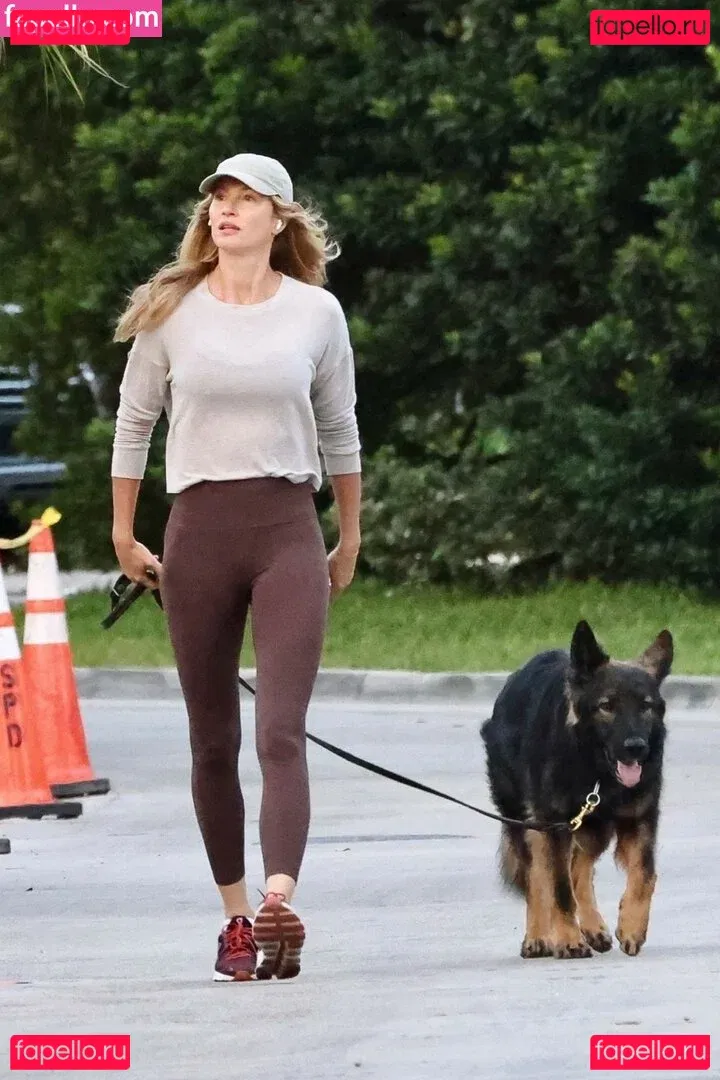 Gisele Bündchen Onlyfans Photo Gallery 